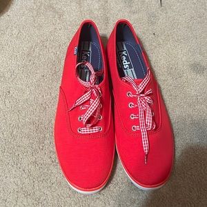 Rex Keds with red/white laces(comes with the original white laces shown)
